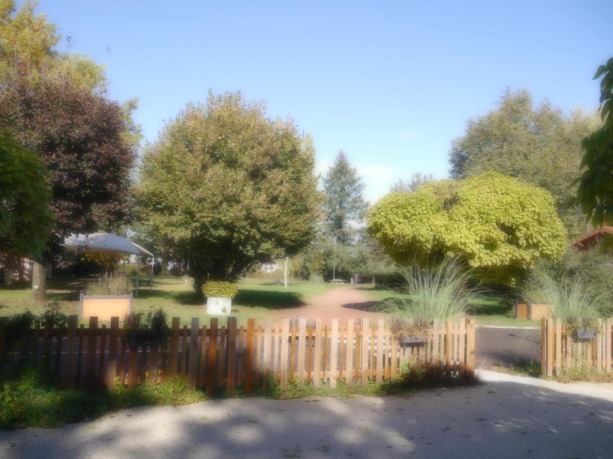 Camping De Charlieu - Mobile Home Екстер'єр фото